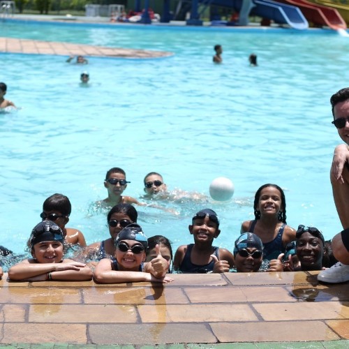 Parque Aquático de VR sedia Clínica de Natação Thiago Pereira neste fim de semana